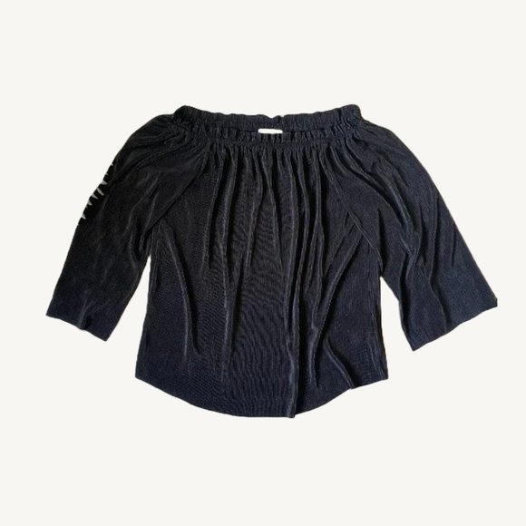Finn & Grace Black Off Shoulder Rippled Satin Blouse Mid Length Sleeves - Picture 1 of 5